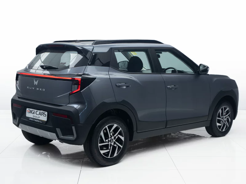 Vehicle Image for 5/24for Mahindra XUV3X0 1.2 AX5 AT