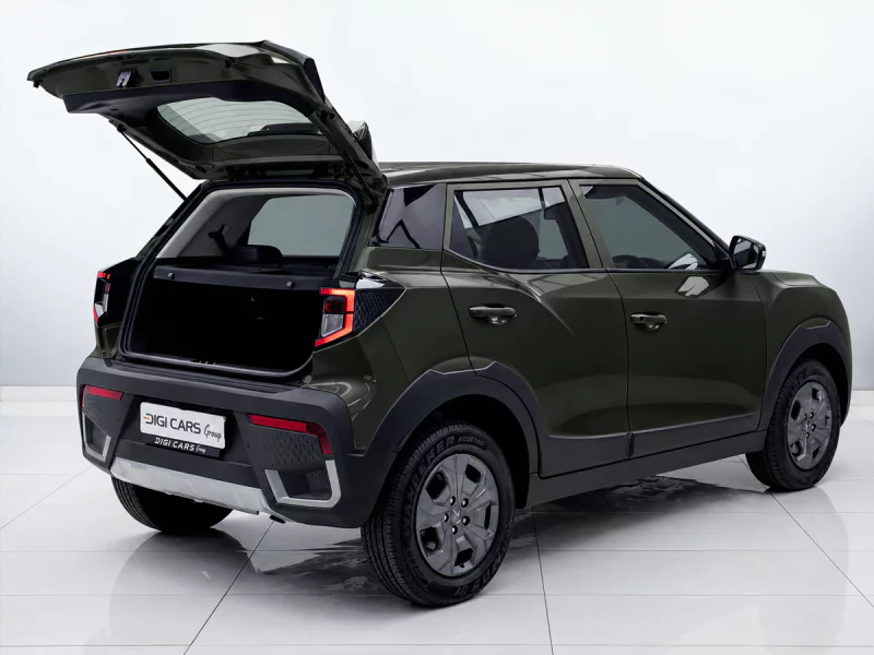 Vehicle Image for 6/23for Mahindra XUV3X0 1.2 MX3 MT