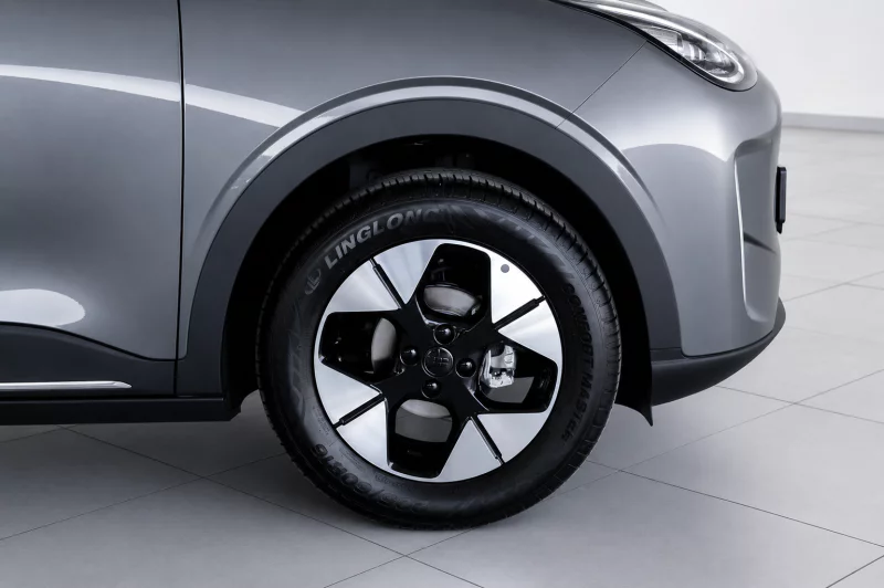 Vehicle Image for 11/25for Geely E2 Apex