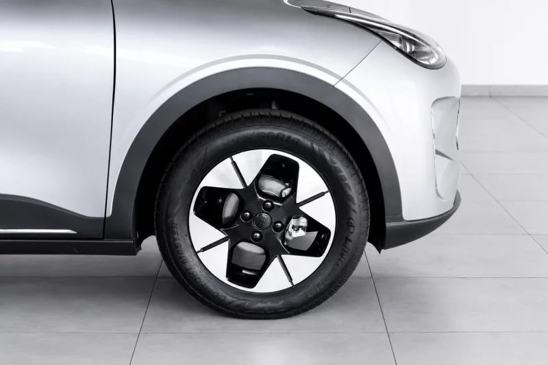 Vehicle Image for 8/25for Geely E2 Apex