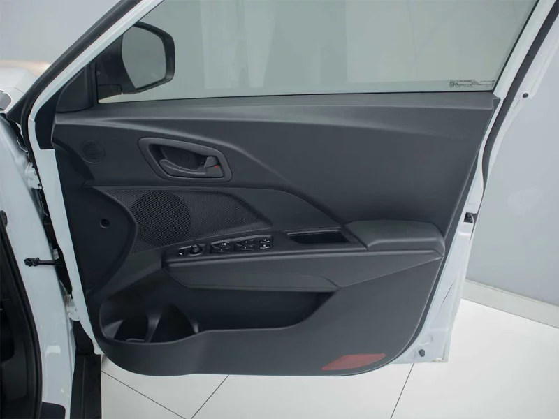 Vehicle Image for 14/23for Mahindra XUV3X0 1.2 MX3 MT