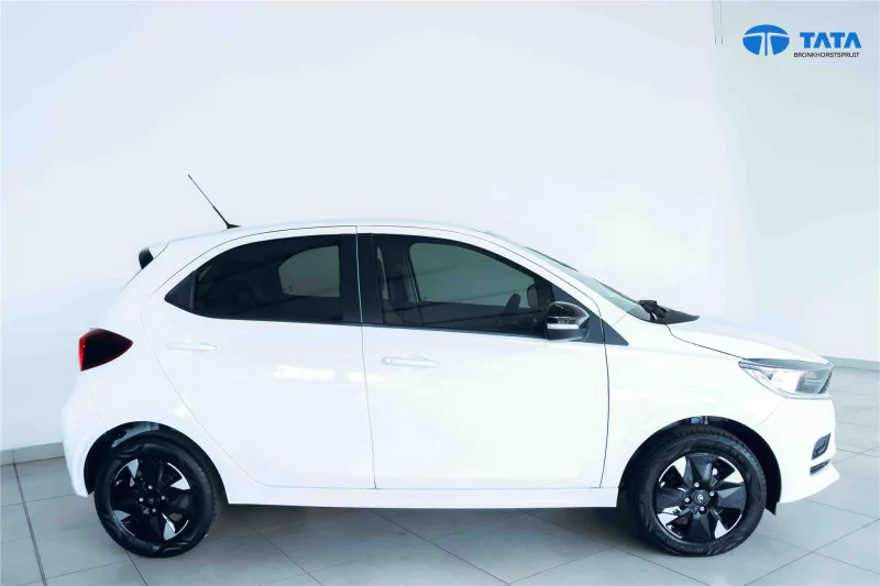 Vehicle Image for 3/3for Tata Tiago 1.2 XT MT